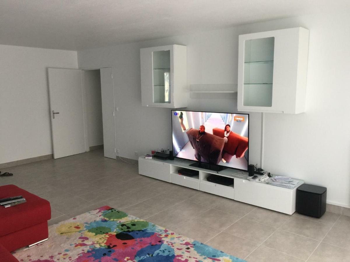 Grand Appartement A Louer Vue Sur Seine Melun Ngoại thất bức ảnh