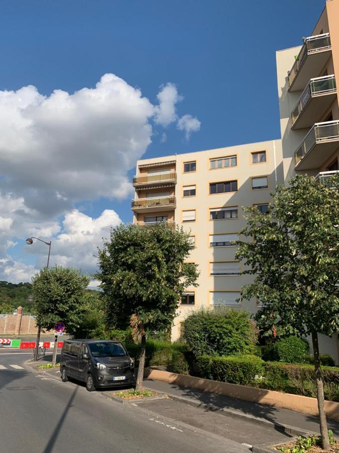 Grand Appartement A Louer Vue Sur Seine Melun Ngoại thất bức ảnh